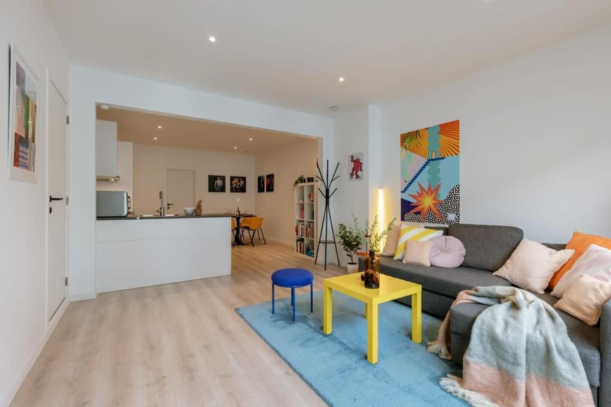 Colorful Pop Apartment In The Heart Of Antwerp Antuérpia Exterior foto