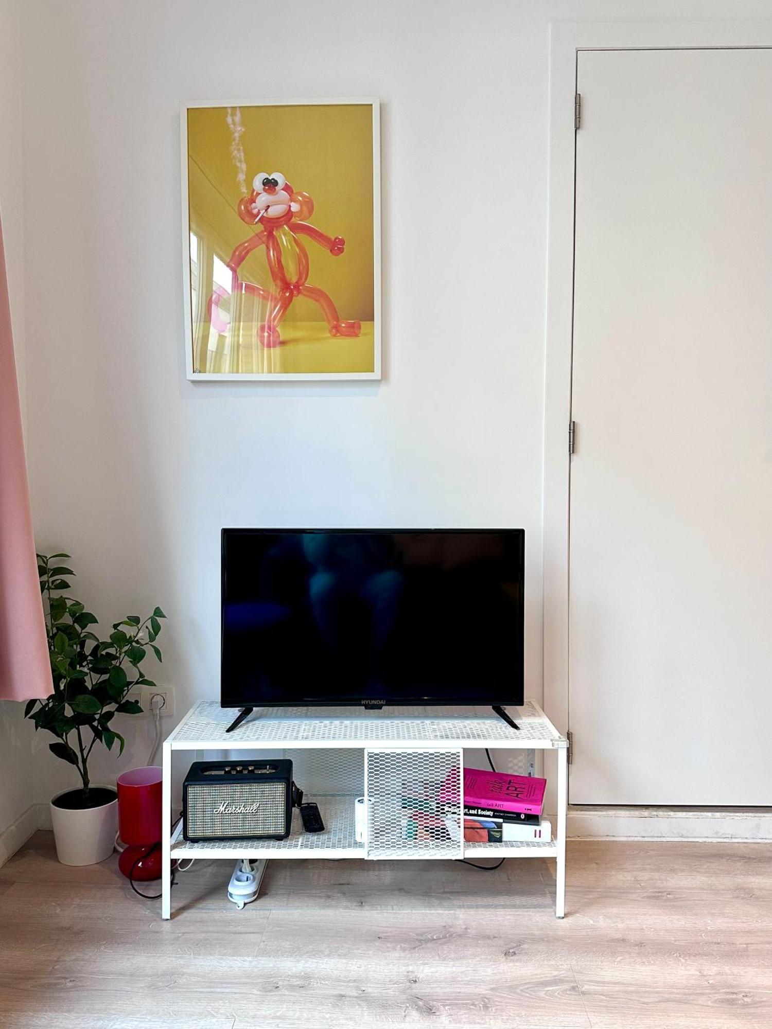 Colorful Pop Apartment In The Heart Of Antwerp Antuérpia Exterior foto